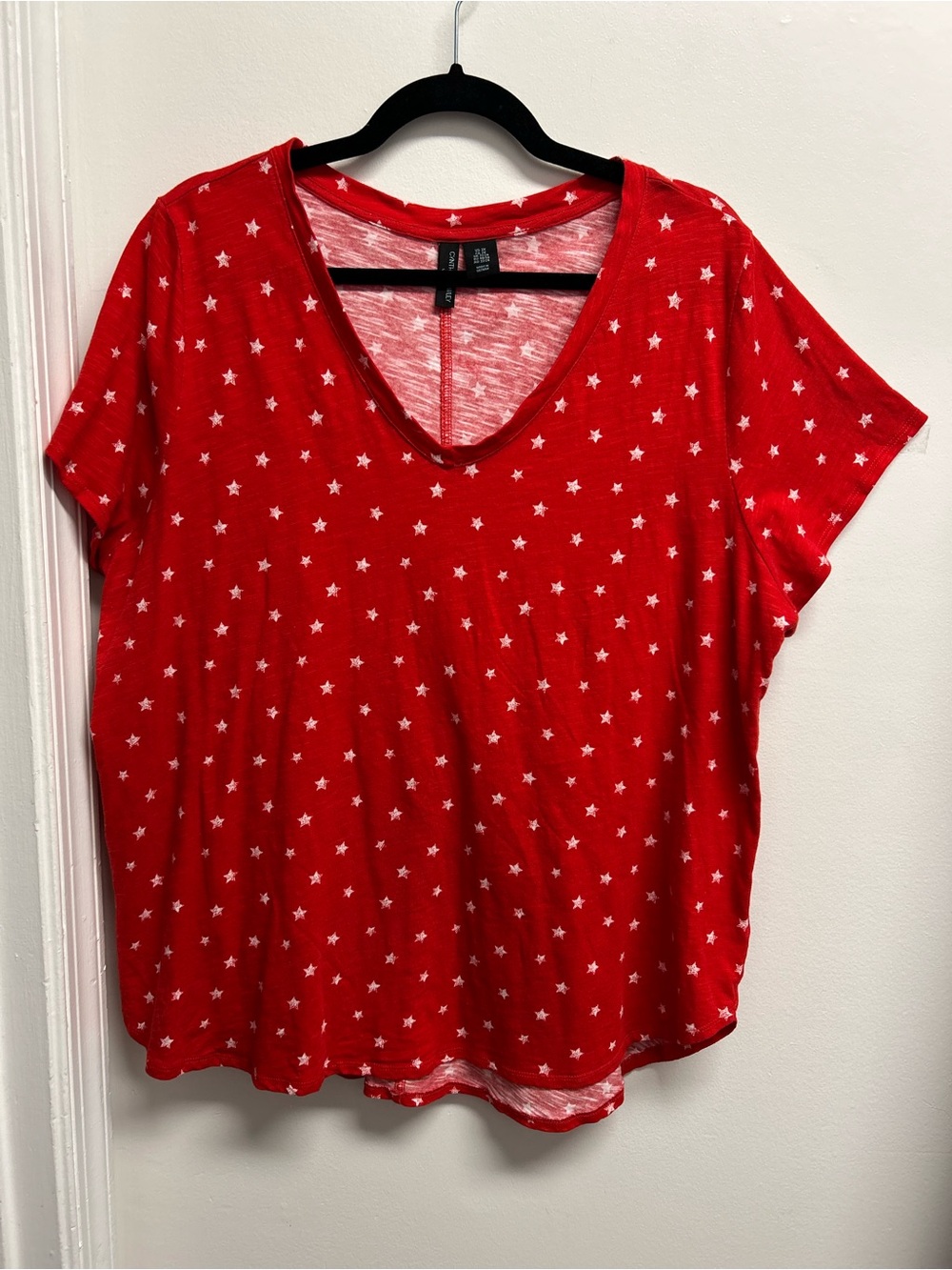 Red & white stars tee by Cynthia Rowley